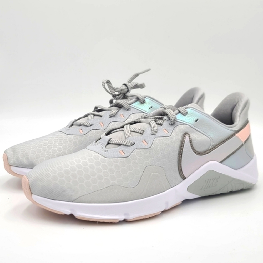 Nike Legends Essential 2 'Grey Fog Pale Coral' Women sz 7.5 Training